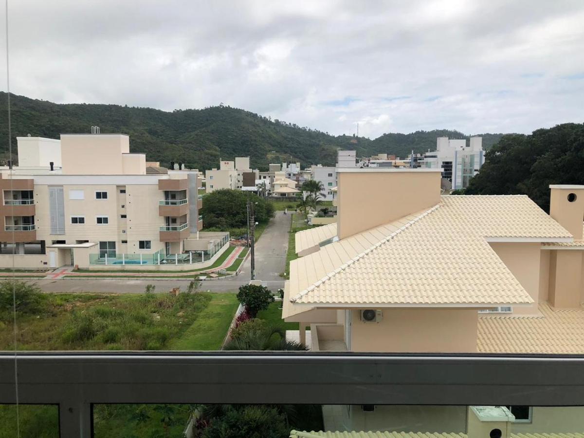 Appartamento Lindo Apartamento Praia De Palmas Governador Celso Ramos Esterno foto
