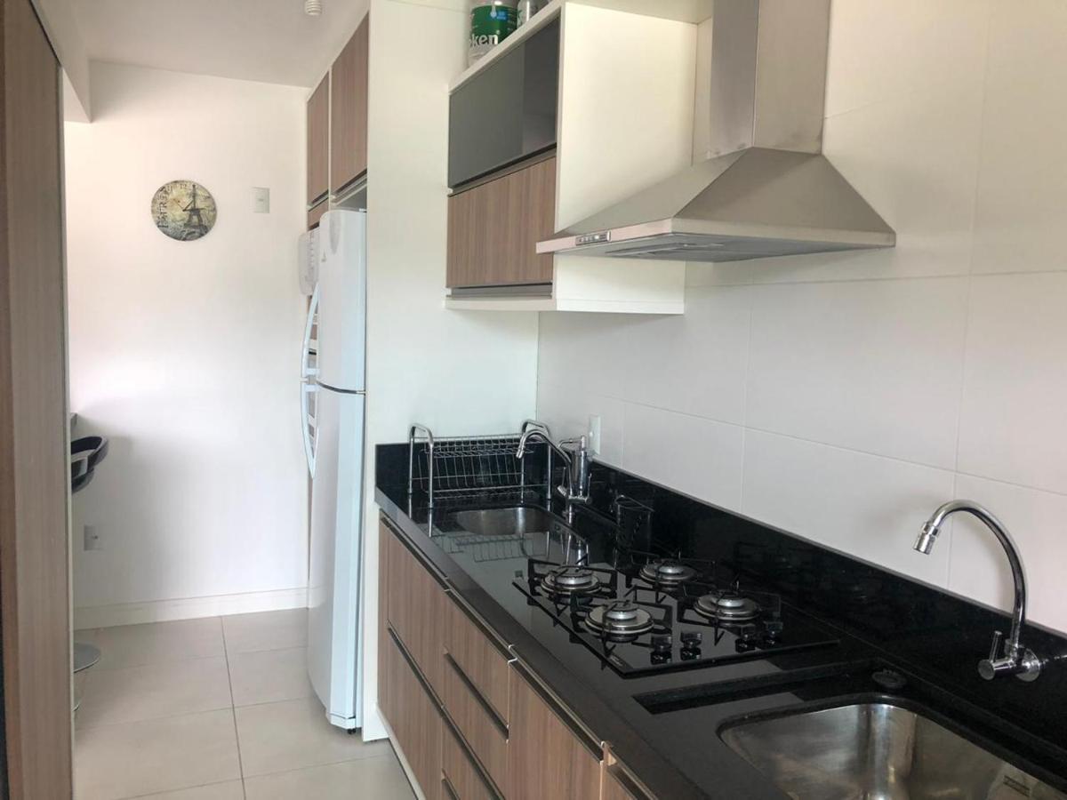 Appartamento Lindo Apartamento Praia De Palmas Governador Celso Ramos Esterno foto